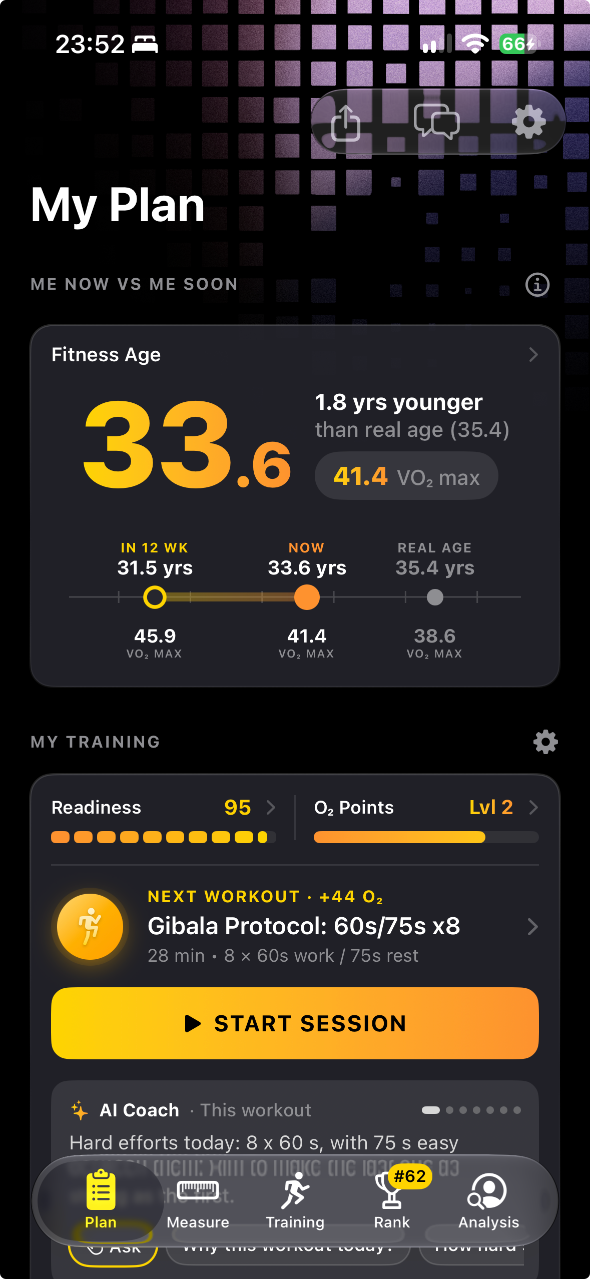 VO2 Maximizer My Plan in dark mode: fitness age 33.6, readiness and next workout